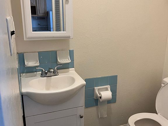 4th image of 840 Snyder Ave #1A