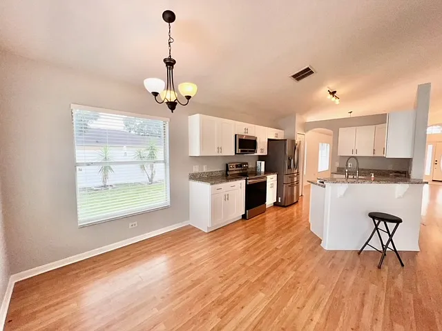 4403 Brookdale Ct — Photo 7