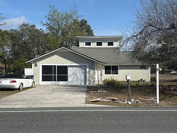 3rd image of 10221 Elgin Blvd