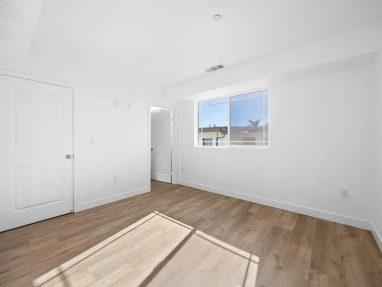 10936 S Osage Ave #A — Photo 25