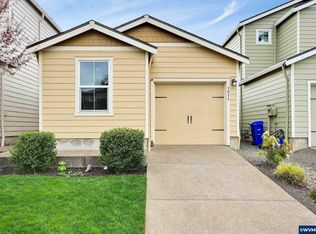 1011 S View Dr, Molalla, OR
