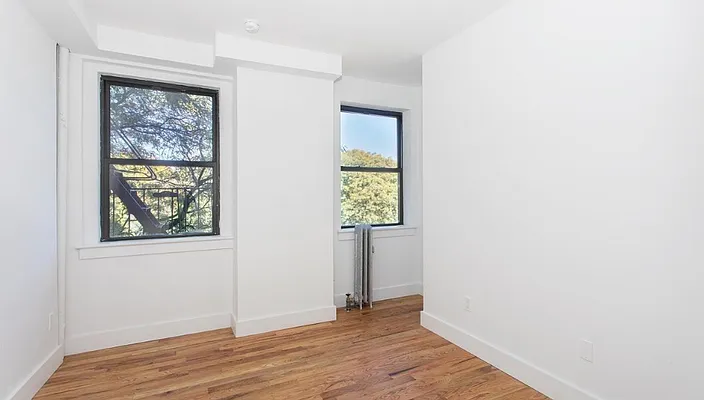 Rented by Brick&Mortar | media 4