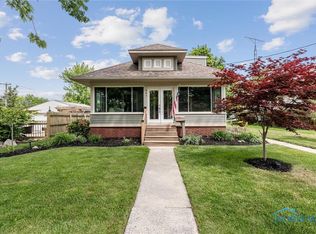 441 W 5th St, Perrysburg, OH