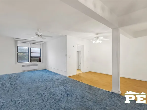 2425 Haring Street image 10 of 28