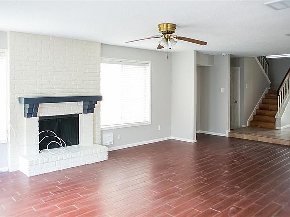 3rd image of 2319 Woodstream Blvd