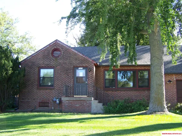 1821 Lincoln St, Beatrice, NE 68310