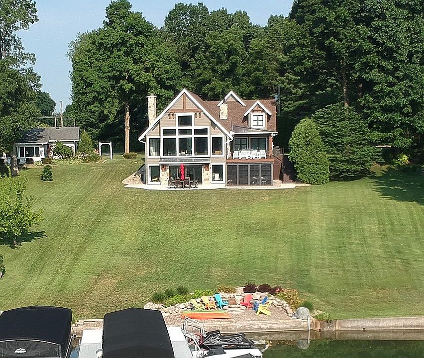 1st image of 70713 Hilltop Dr