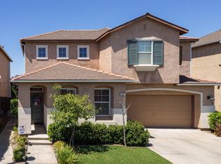 5296 W King Fisher Ln, Fresno, CA 93722