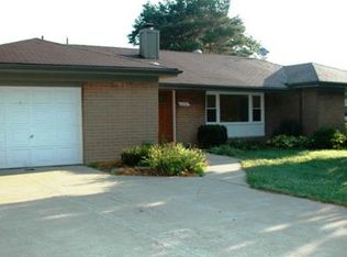 3211 Hickory Lawn Rd, Rochester Hills, MI 48307