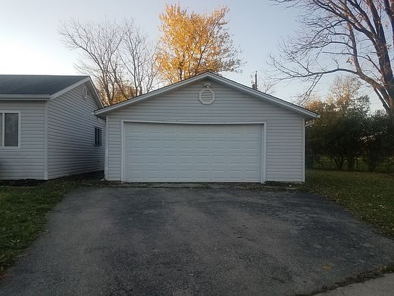 2nd image of 1609 Red River St