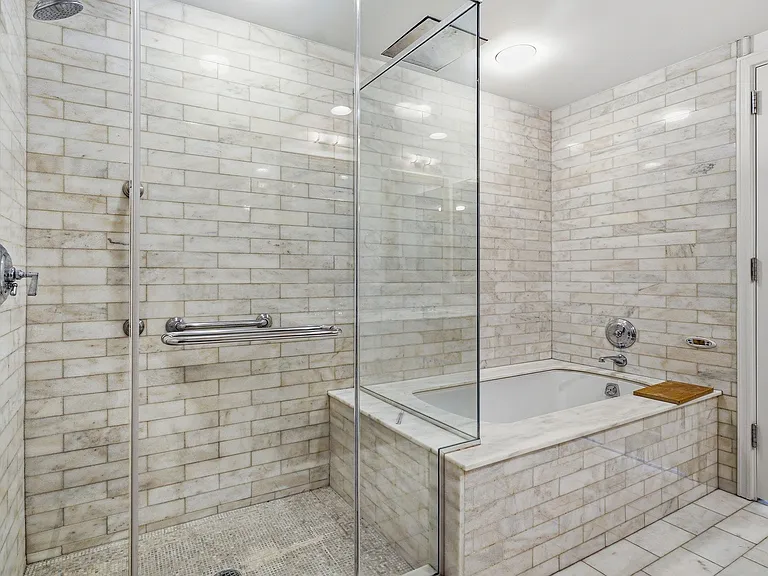 1 Renaissance Sq #11G — Photo 18