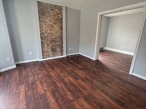 2nd image of 9 Lutheran St APT 1