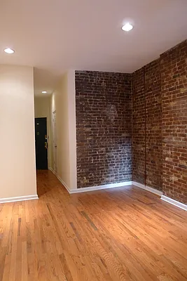 Rented by Flat Iron Real Estate | media 24