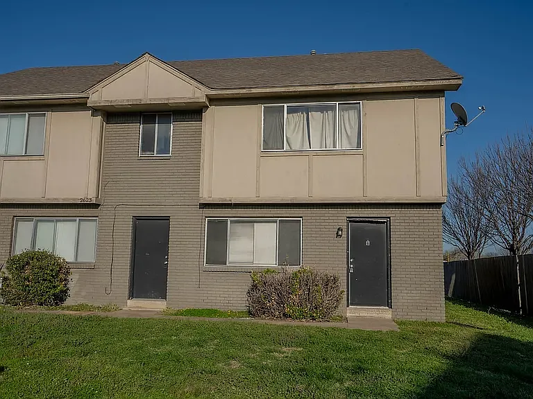 2623 S 85th Ave E #B — Photo 2