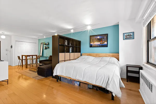 Sold by Compass | media 8