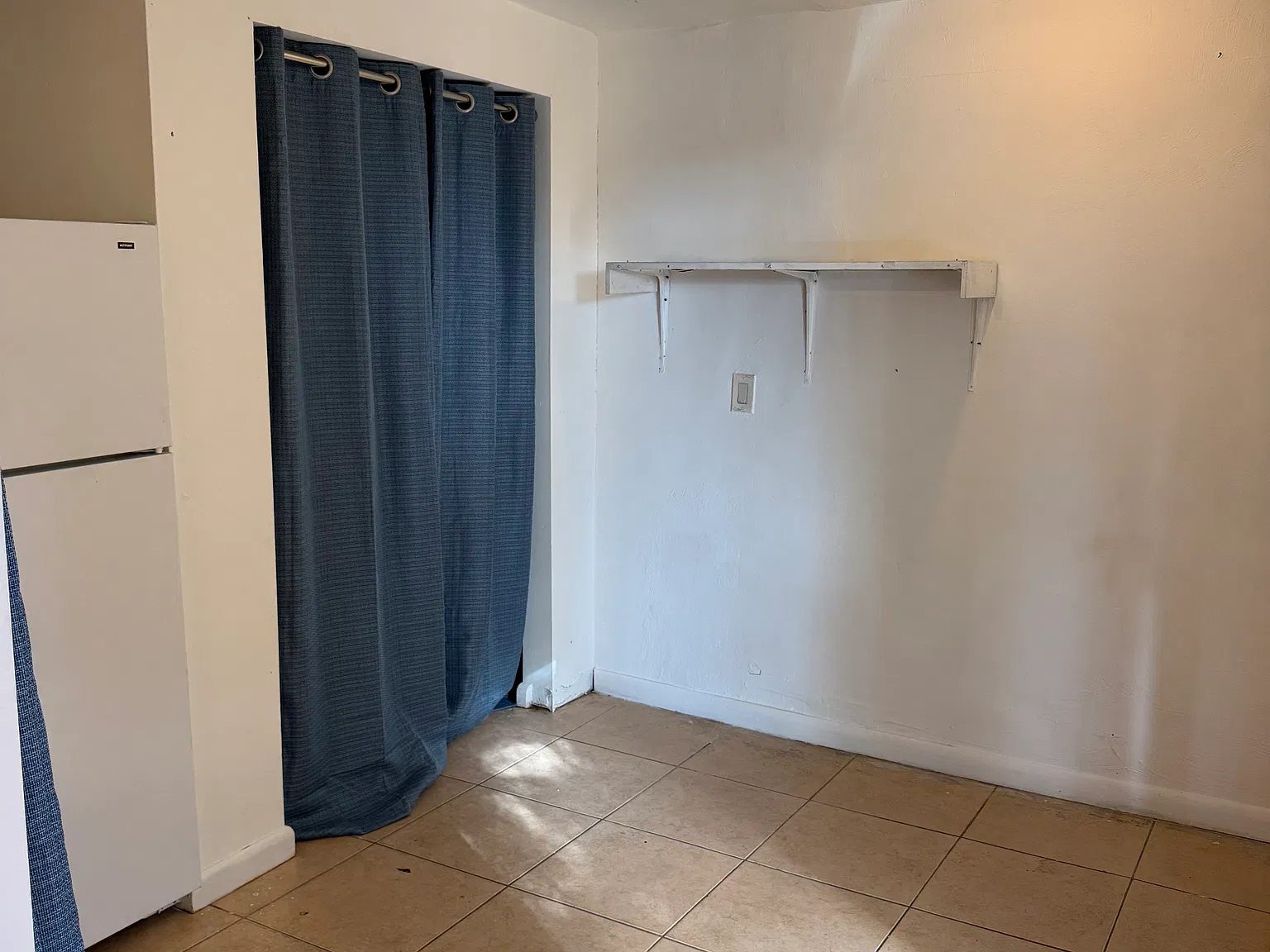 Studio, 350 sqft, $900 — Photo 4