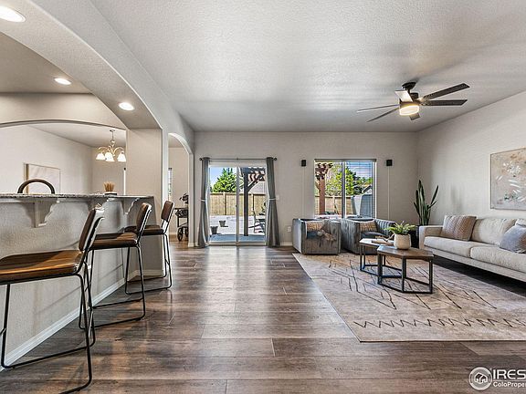 4th image of 703 Canyonlands St