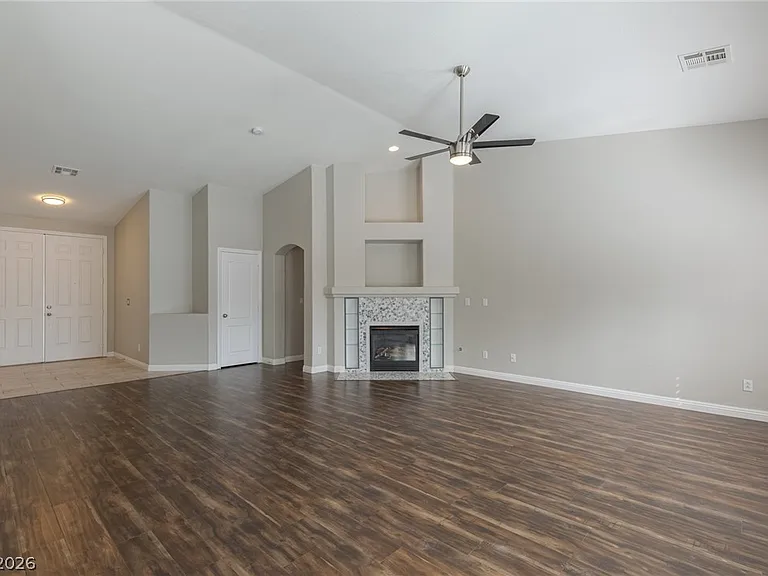4029 Genoa Dr — Photo 7