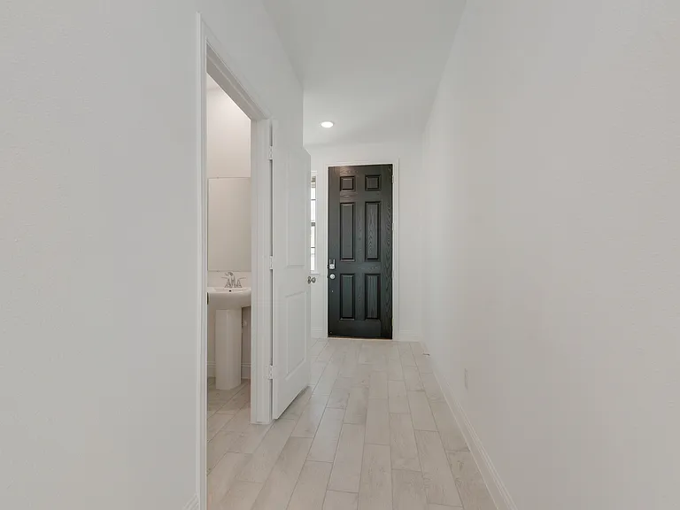 3113 Cordelia Dr — Photo 3