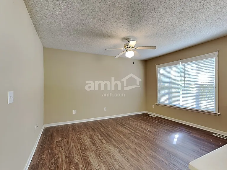 5160 Windsbury Ridge Rd — Photo 5