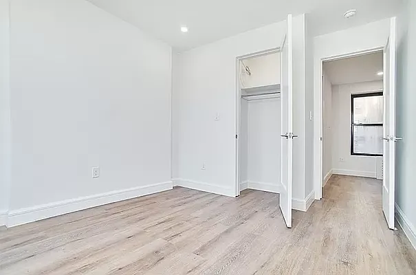 Rented by Blip LLC | media 4