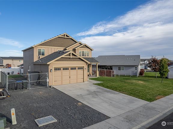 3rd image of 213 N Tamer Lane