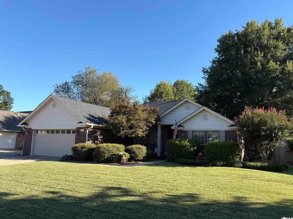 2111 Millwood Dr, Conway, AR 72032