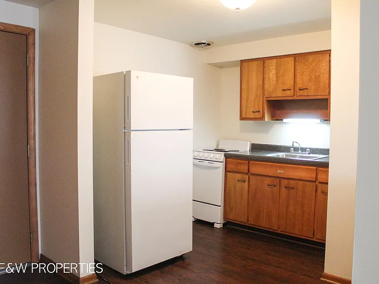 1075 Bryden Road — Photo 10
