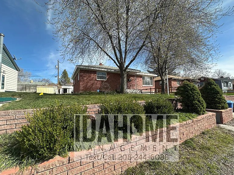 552 Euclid Ave — Photo 21
