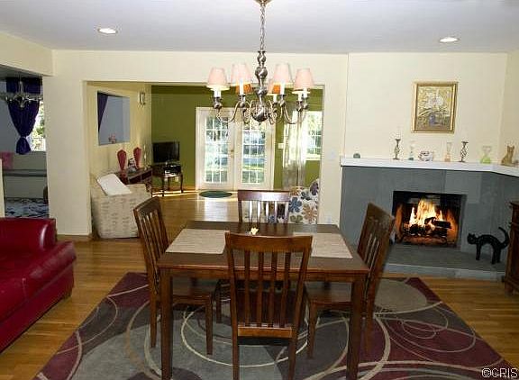 3rd image of 8394 Sausalito Ave