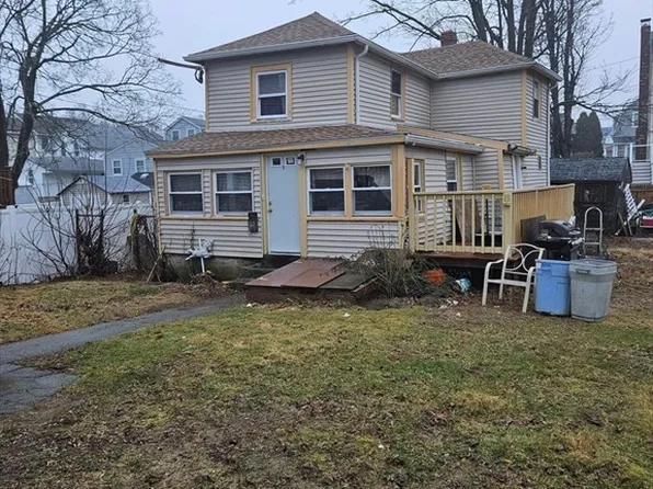 64 Shennen St, Quincy, MA 02169