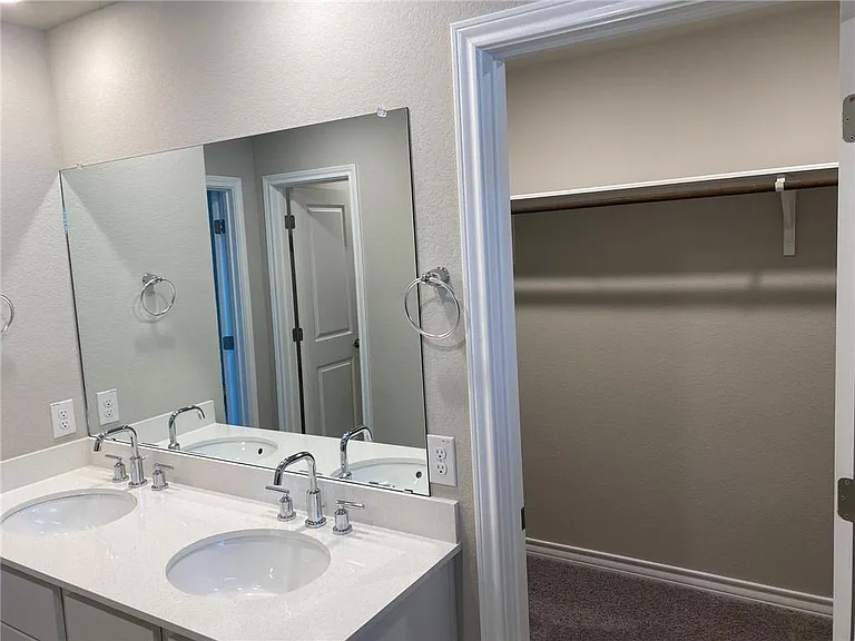 670 Pepperbark Loop — Photo 21