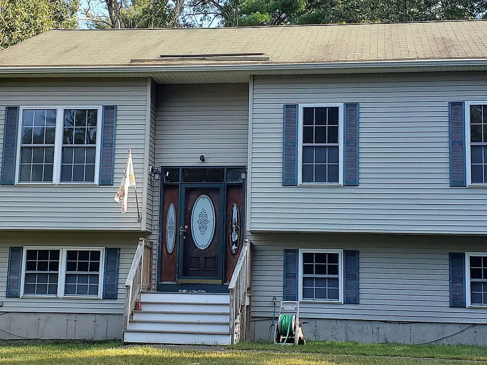 Large split level duplex-left side