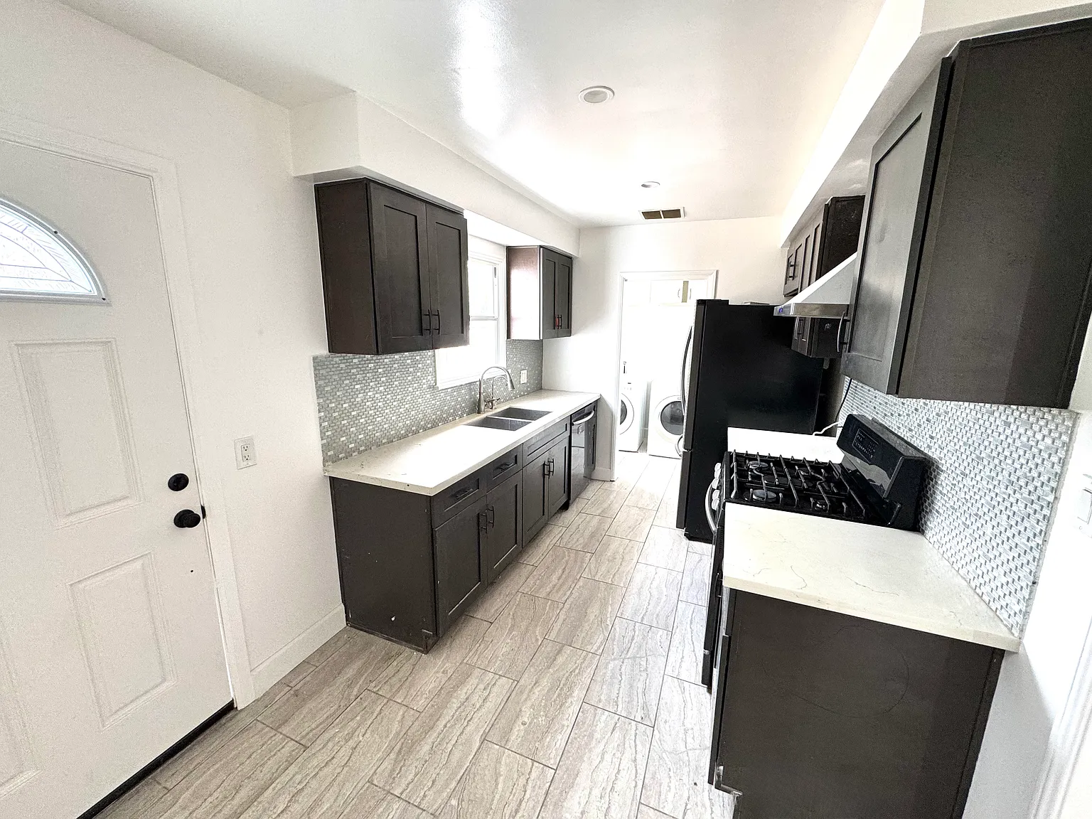 3 bed, 1578 sqft, $3,500 — Photo 4
