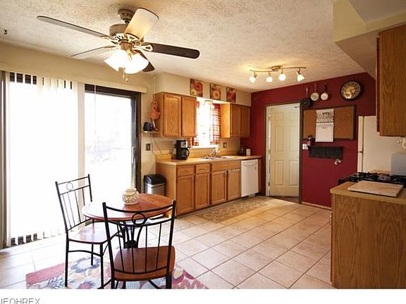 3rd image of 734 E 342nd St