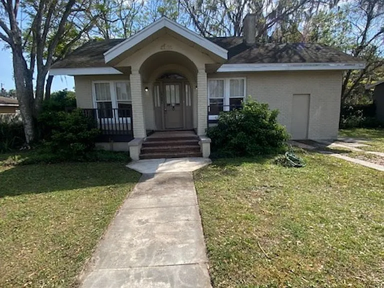 1014 W Rich Ave — Photo 2