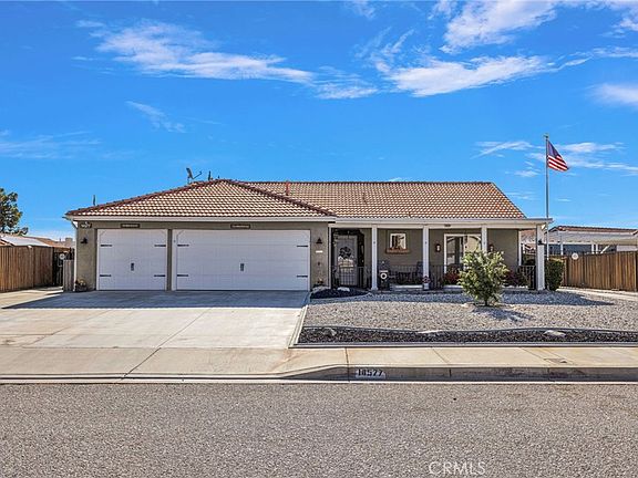 3rd image of 14577 Desert Rose Dr
