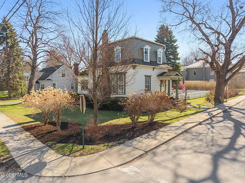 3rd image of 118 Shannon Avenue
