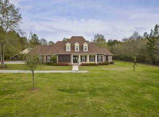 31683 Strawberry Ln, Hammond, LA 70403