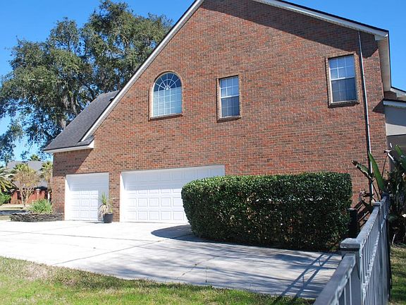 4th image of 12572 Highview Dr