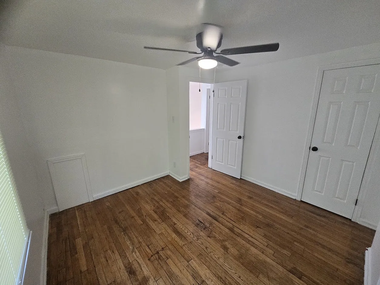 2 bed, 770 sqft, $1,100 — Photo 3