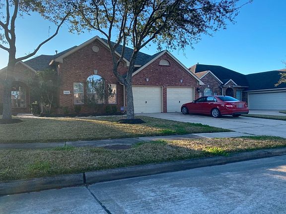 3rd image of 5406 Summer Oak Dr