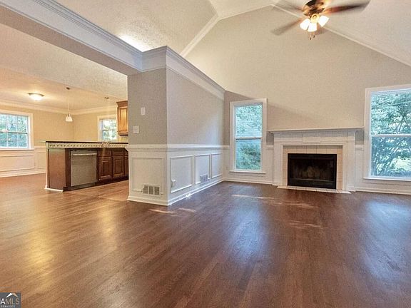 3rd image of 5507 Riverside Dr