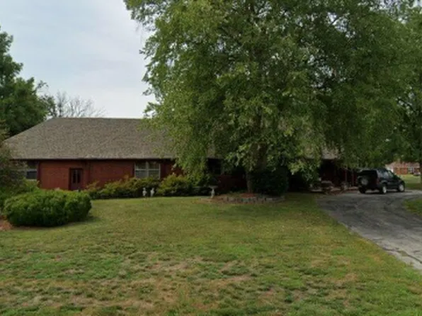 1900 Arcadia St, Clinton, MO 64735