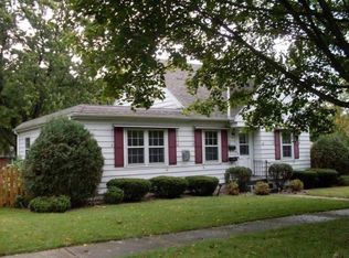 624 Delaware Ave, Burlington, WI 53105