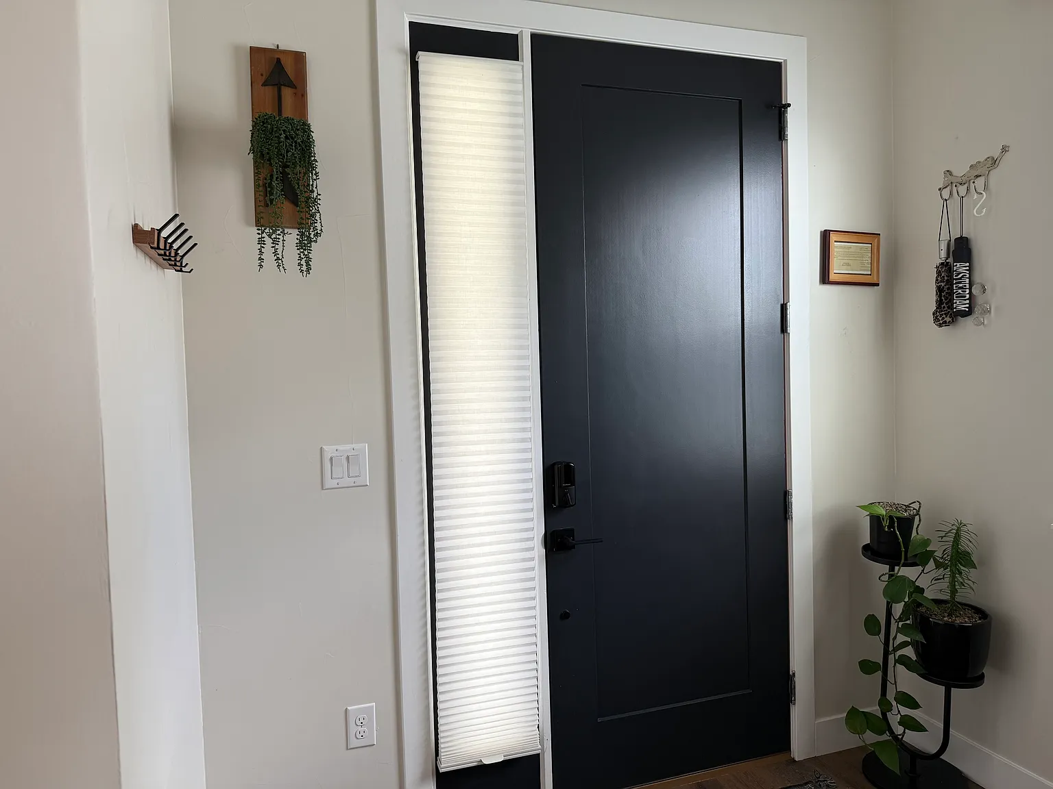 2421 S Cherokee St — Photo 4