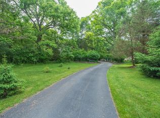 6 Roy Rd, Newton, NJ 07860