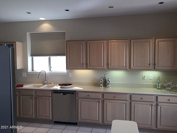 3rd image of 4824 E Villa Theresa Dr