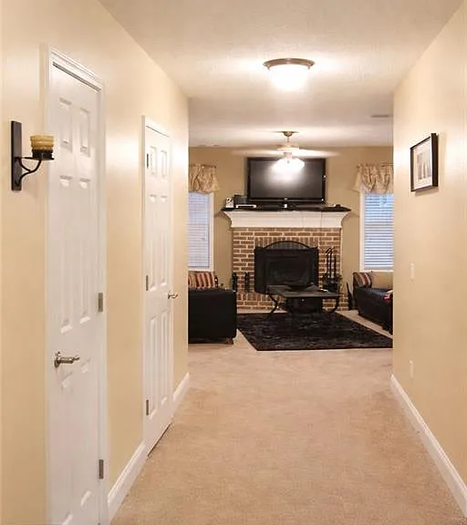 3233 Glenloch Pl — Photo 4