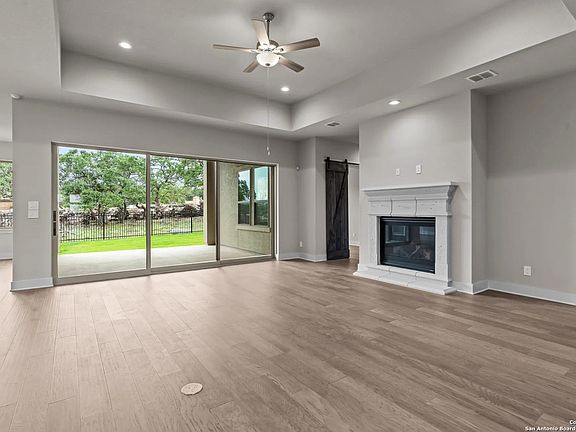 7th image of this home